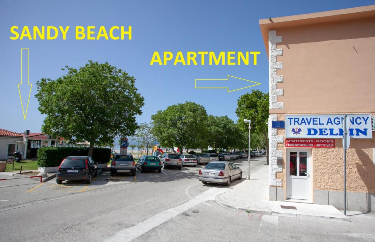 Ap Punta Next To Sandy Beach, Apartment With Garden Omiš Exteriör bild
